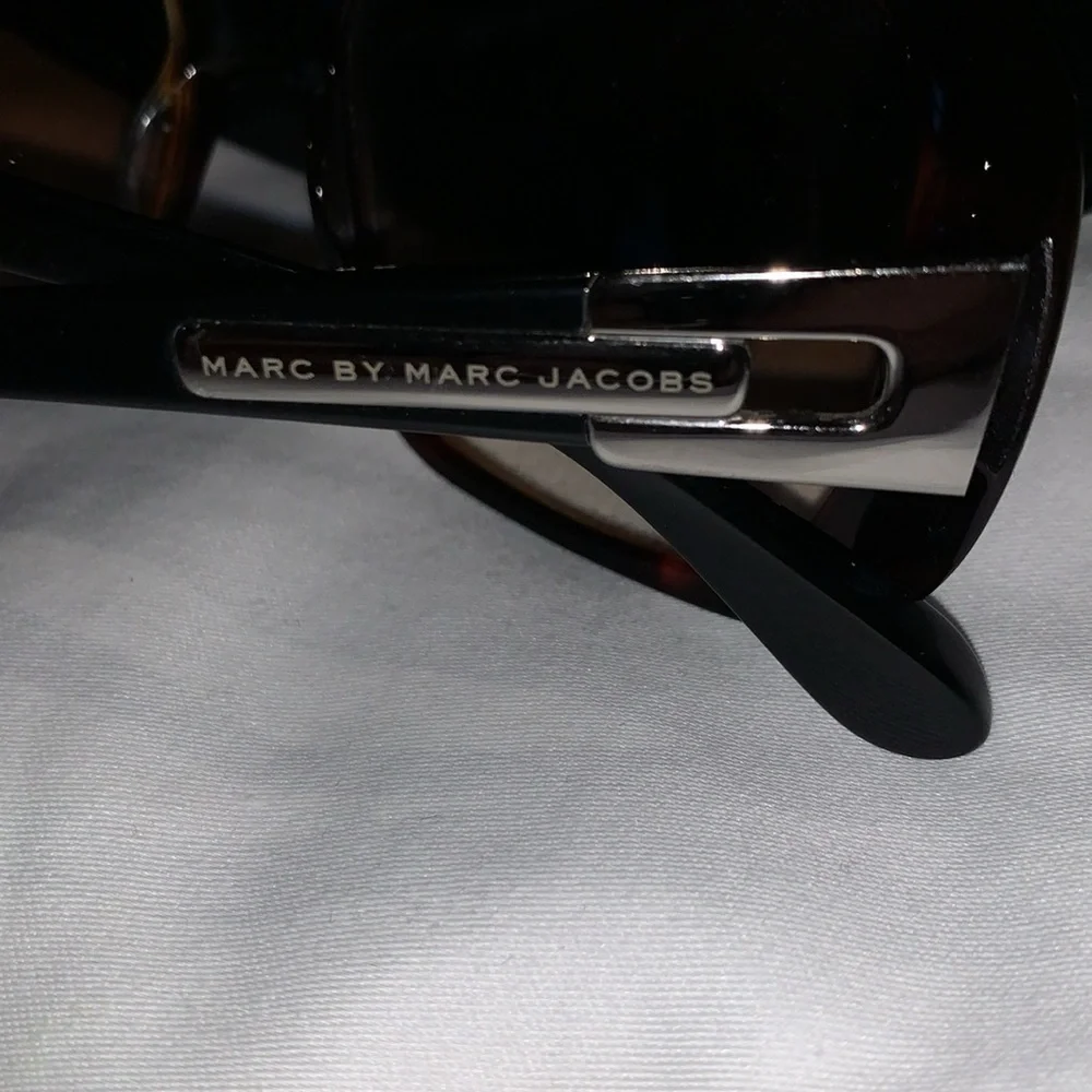 Gently Loved Prescription Sunglasses by Marc Jacobs